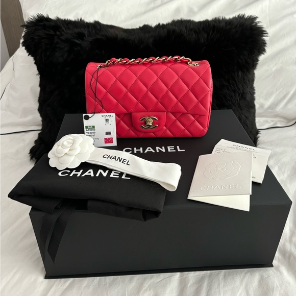 NWT 🖤 CHANEL 24S Red Lambskin Mini Classic Flap Bag - Picture 1 of 16